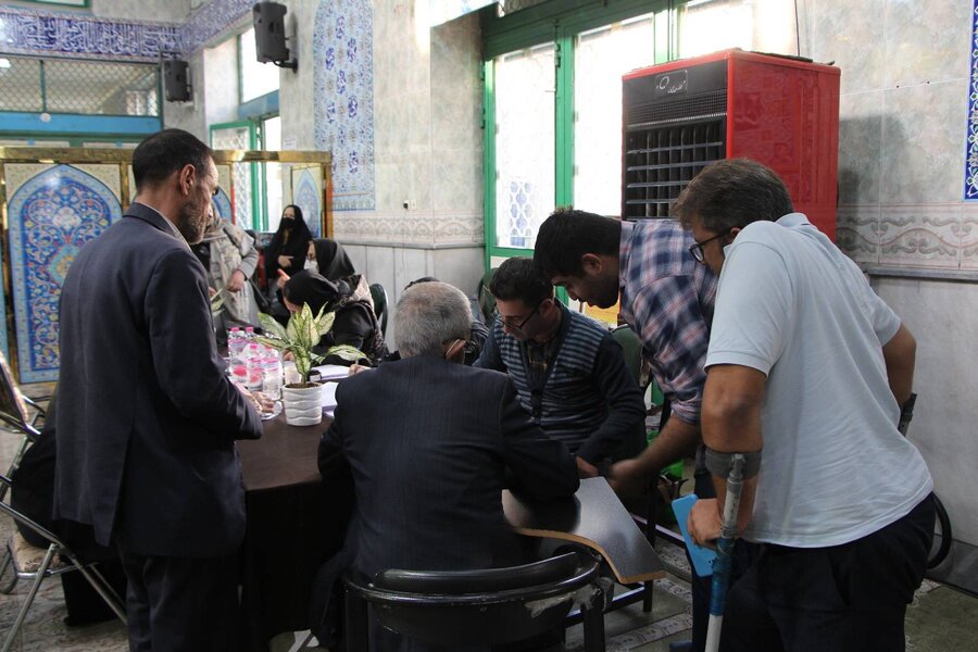 دیدار صمیمانه رئیس سازمان بهزیستی کشور با مردم دیدار صمیمانه رئیس سازمان بهزیستی کشور با مردم