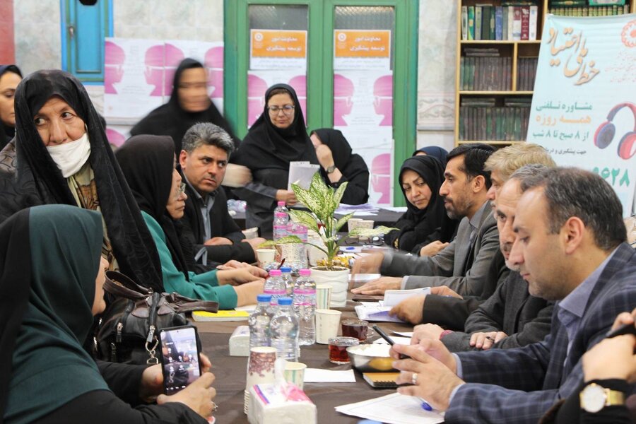 دیدار صمیمانه رئیس سازمان بهزیستی کشور با مردم دیدار صمیمانه رئیس سازمان بهزیستی کشور با مردم