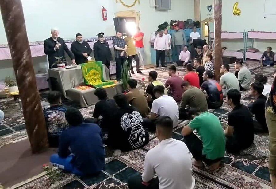 شهرری| مراسم تبرک جویی از پرچم حرم مطهر امام رضا(ع)