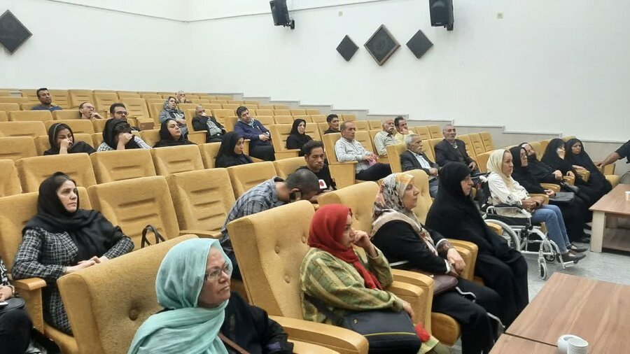 شهرری | برگزاری کارگاه آموزشی مراقبین در منزل شهرری | برگزاری کارگاه آموزشی مراقبین در منزل