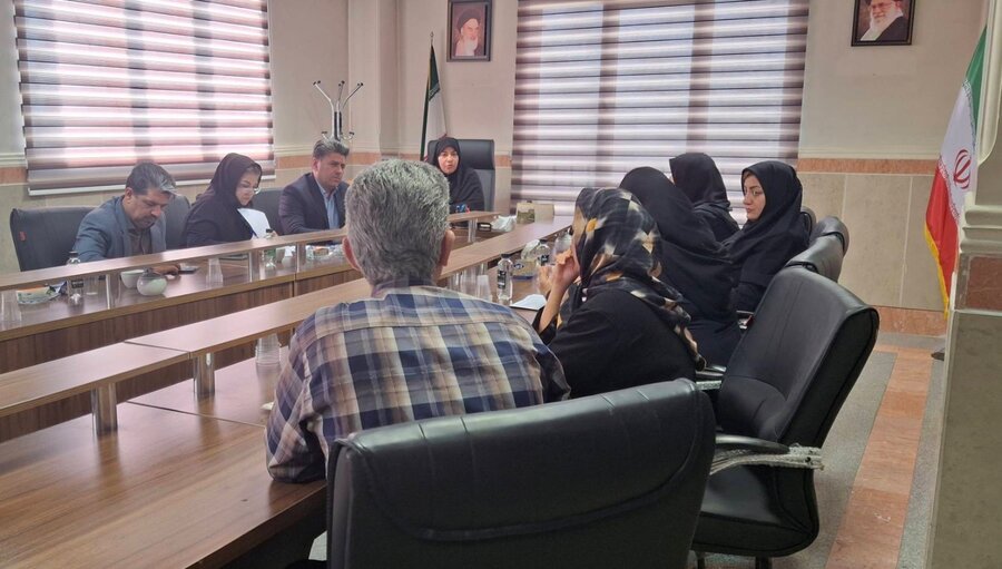 شهرری |  دیدار چهره به چهره مدیر و معاونین بهزیستی و مسئولین محلی  روستای غنی آباد با جامعه هدف