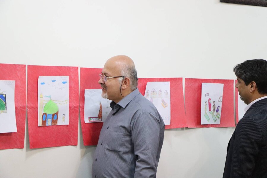 شهرری| نماز از نگاه کودکان تجلی ایمان کودکانه بر کاغذ نقاشی