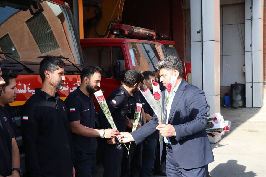 شهرری | تجلیل از خدمات ارزشمند آتش‌نشانان